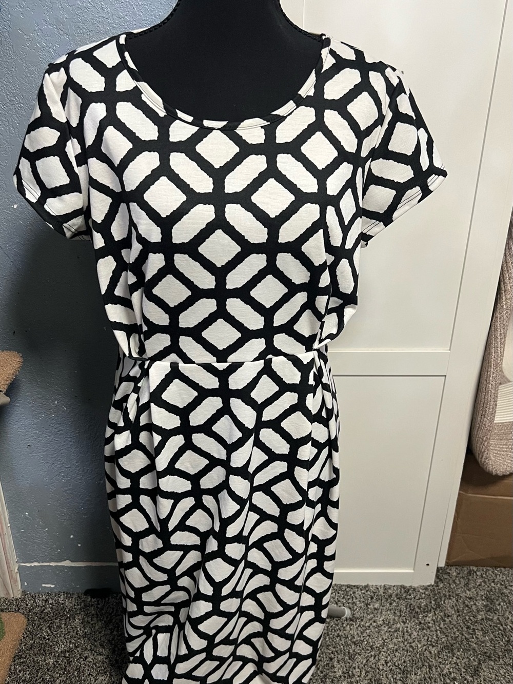 Black and White Geometric Midi Dress